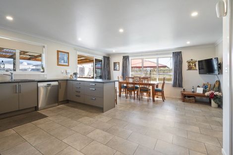 Photo of property in 12 Malthus Place, Foxton Beach, Foxton, 4815