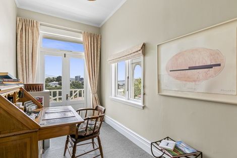 Photo of property in 31 Maarama Crescent, Aro Valley, Wellington, 6021