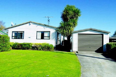 Photo of property in 2/1 Cross Street, Papakura, 2110