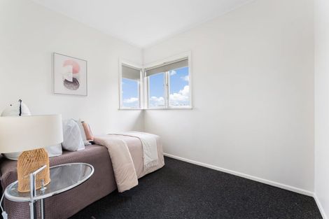 Photo of property in 1/113 Coronation Road, Hillcrest, Auckland, 0627