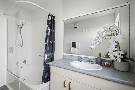 Photo of property in 1/50 Division Street, Riccarton, Christchurch, 8041