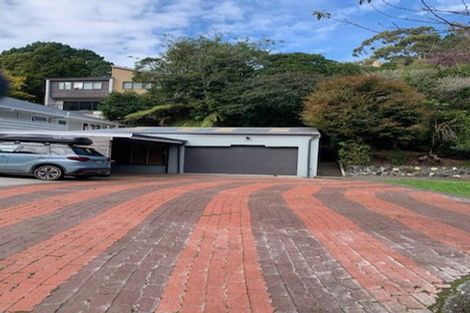 Photo of property in 66 Newlands Road, Newlands, Wellington, 6037