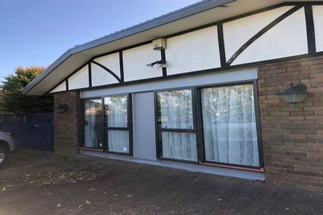 Photo of property in 7 Kallaroo Place, Botany Downs, Auckland, 2010