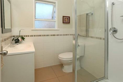 Photo of property in 60 Glendene Avenue, Glendene, Auckland, 0602