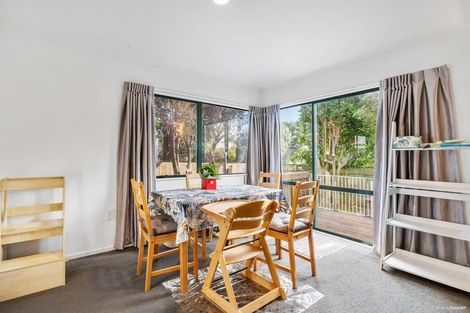 Photo of property in 2/470 East Coast Road, Windsor Park, Auckland, 0630