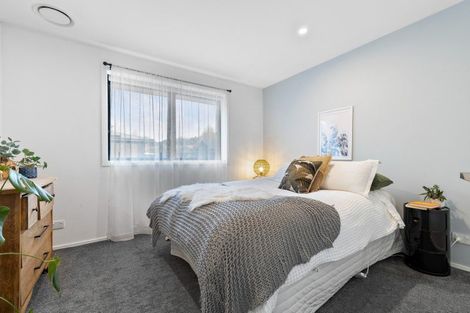 Photo of property in 31 Kingfisher Crescent, Albert Town, Wanaka, 9305