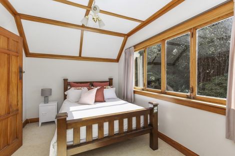 Photo of property in 3 Redcoat Lane, New Plymouth, 4310