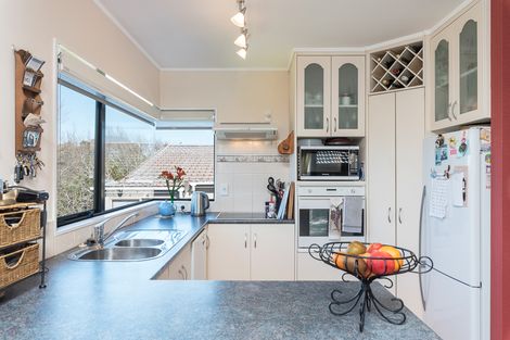 Photo of property in 16a White Swan Road, Mount Roskill, Auckland, 1041