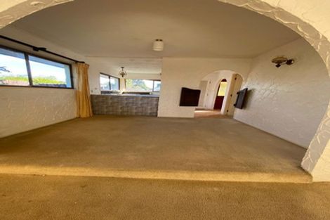 Photo of property in 3 Tatua Place, Conifer Grove, Takanini, 2112