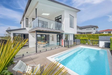 Photo of property in 167 Sandspit Road, Shelly Park, Auckland, 2014