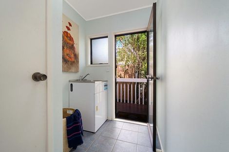 Photo of property in 2/31 Rangeview Road, Sunnyvale, Auckland, 0612