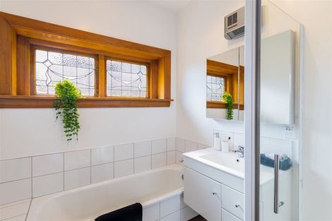 Photo of property in 27 Normans Road, Strowan, Christchurch, 8052