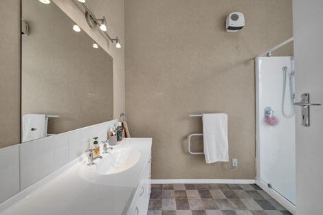 Photo of property in 55 Camberwell Road, Hawera, 4610