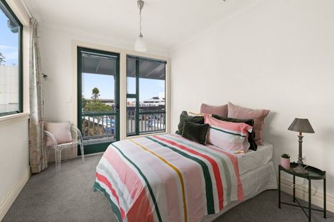 Photo of property in 201 Marine Parade, Napier South, Napier, 4110