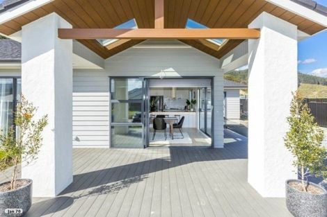 Photo of property in 7 Hopkirk Avenue, Wallaceville, Upper Hutt, 5018