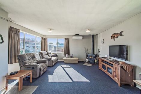 Photo of property in 13 Meon Street, Aranui, Christchurch, 8061