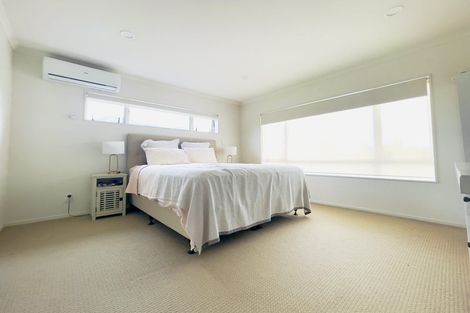 Photo of property in 13 Pickaberry Avenue, Karaka, Papakura, 2113