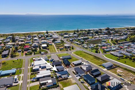 Photo of property in 8 Moet Crescent, Waihi Beach, 3611