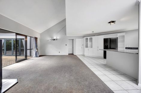 Photo of property in 25 Montrose Crescent, Huntington, Hamilton, 3210