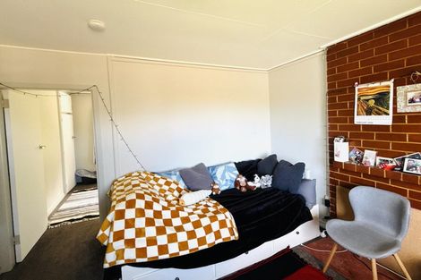 Photo of property in 5 Maori Road, Dunedin Central, Dunedin, 9016