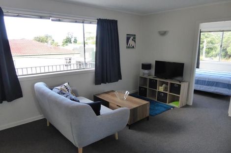 Photo of property in Windsor Court, 2/340 Tinakori Road, Thorndon, Wellington, 6011