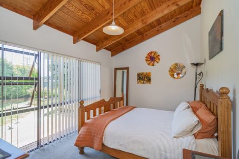 Photo of property in 15 Athenree Road, Athenree, Katikati, 3177