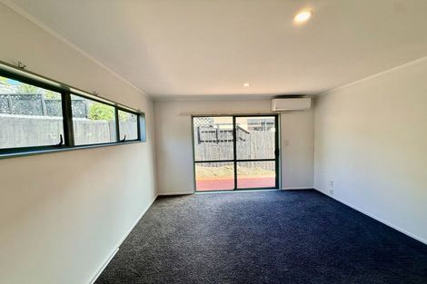 Photo of property in 81a Golf Road, New Lynn, Auckland, 0600
