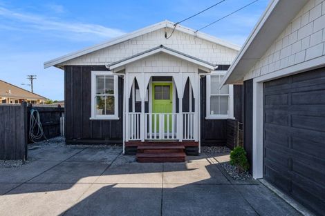 Photo of property in 14 Arawa Street, Welbourn, New Plymouth, 4312