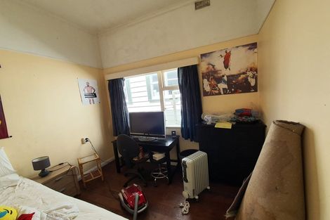 Photo of property in 23 Wilson Street, Newtown, Wellington, 6021