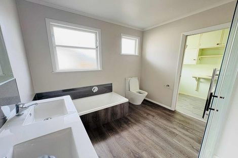 Photo of property in 26 Stephens Crescent, Highbury, Palmerston North, 4412