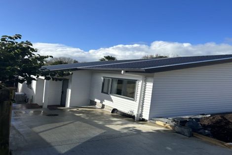 Photo of property in 6a Zingaro Place, Massey, Auckland, 0614