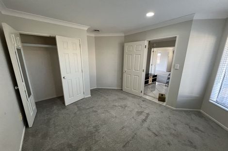 Photo of property in 15 Keswick Close, Northpark, Auckland, 2013