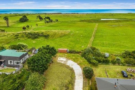 Photo of property in 23 Middlesex Street, Patea, 4520