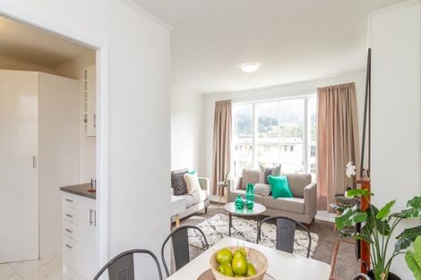 Photo of property in 29 Roberts Street, Tawa, Wellington, 5028