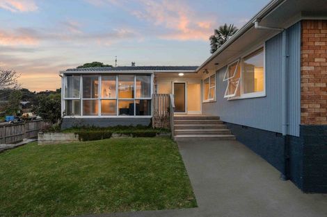 Photo of property in 19 Lawrence Crescent, Hillpark, Auckland, 2102