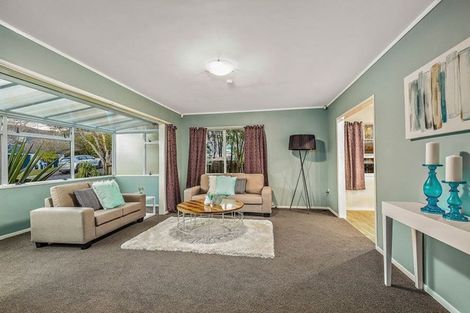 Photo of property in 3 Seabar Place, Glen Eden, Auckland, 0602