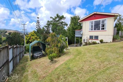 Photo of property in 14 View Street, Maungaturoto, 0520