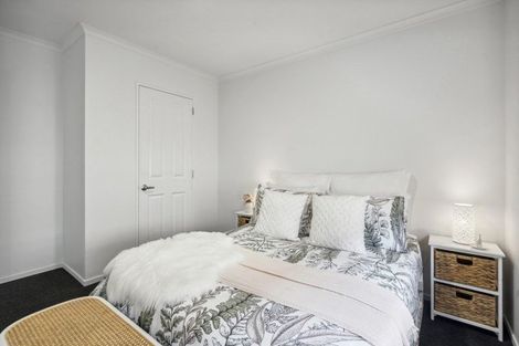 Photo of property in 41 King Charles Drive, Kingsley Heights, Upper Hutt, 5018