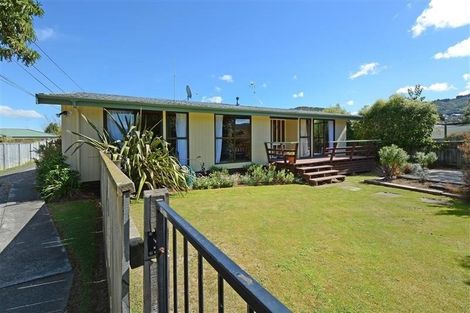 Photo of property in 2/115 Thackeray Street, Trentham, Upper Hutt, 5018