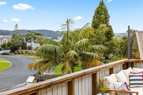 Photo of property in 18 Kauri Crescent, Snells Beach, 0920