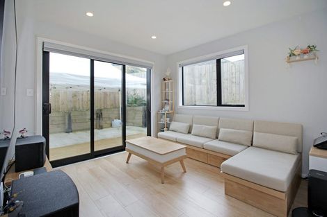 Photo of property in 32e Albrecht Avenue, Mount Roskill, Auckland, 1041