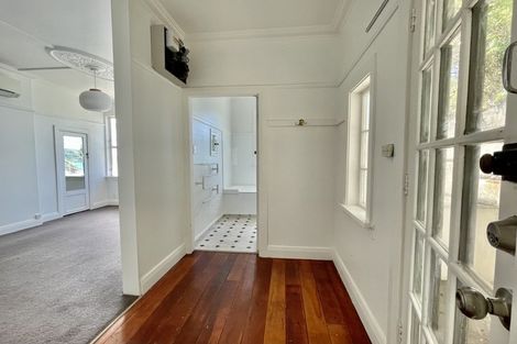 Photo of property in 3/136 Evans Bay Parade, Roseneath, Wellington, 6021