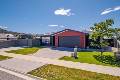 Photo of property in 4 Mallard Street, Albert Town, Wanaka, 9305