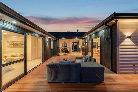 Photo of property in 118 Lisle Farm Drive, Pukekohe, 2120