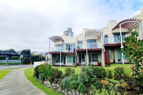 Photo of property in 1/1 Marine Parade, Paraparaumu Beach, Paraparaumu, 5032