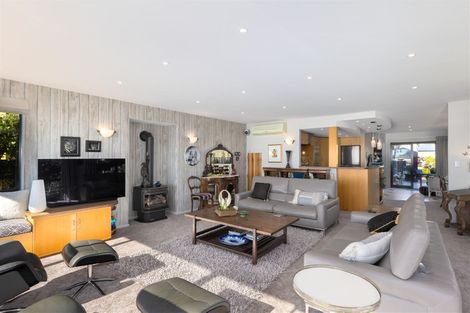 Photo of property in 141 Main Road, Redcliffs, Christchurch, 8081