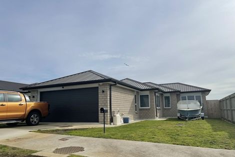 Photo of property in 16 Rainsford Road, Pukekohe, 2120