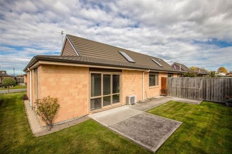 Photo of property in 3 Reeves Road, Rangiora, 7400