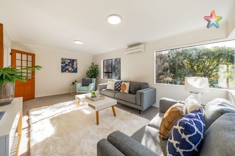 Photo of property in 14 Shackle Lane, Whitby, Porirua, 5024