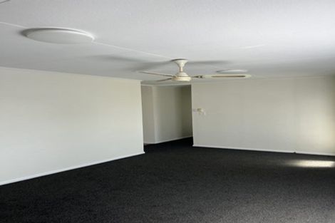 Photo of property in 73 Middle Road, Havelock North, 4130